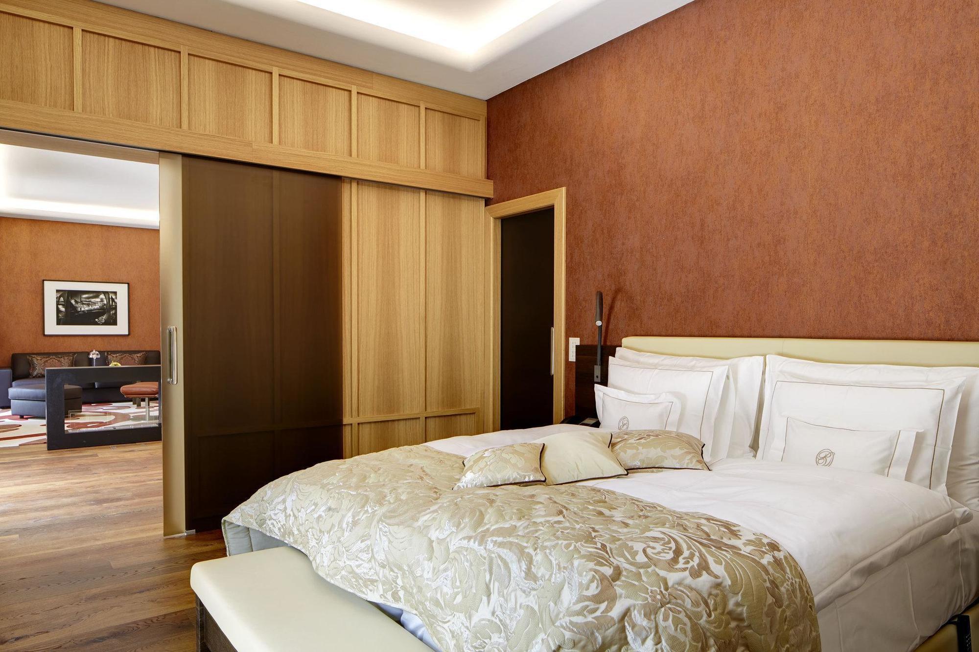 Park Hotel