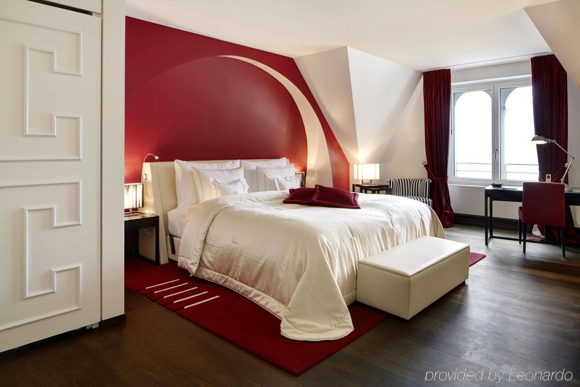 Park Hotel